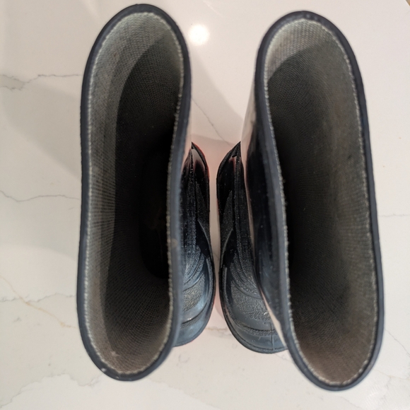 Disney Winnie The Pooh Black and Red Rain Boots Y2K - Picture 6 of 7